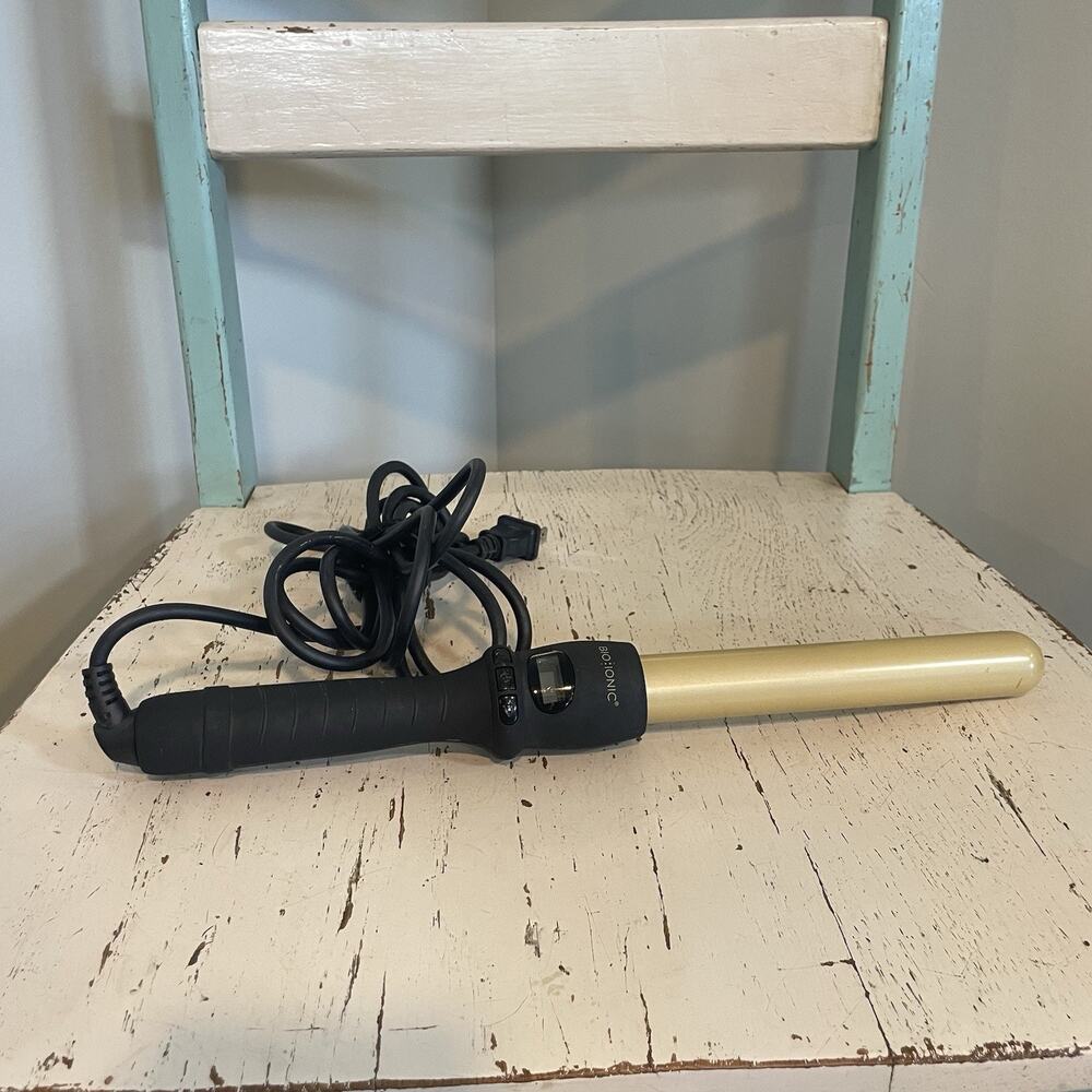 Elegant Black and Gold Hair Curling Wand